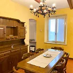 Casa Indipendente Con Terrazza, Monferrato בית נופש Serralunga di Crea