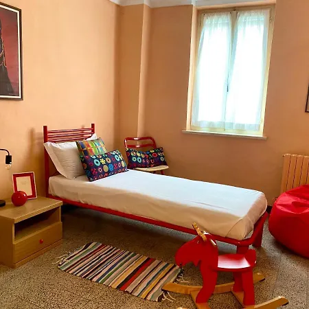 Ferienhaus Casa Indipendente Con Terrazza, Monferrato Serralunga di Crea