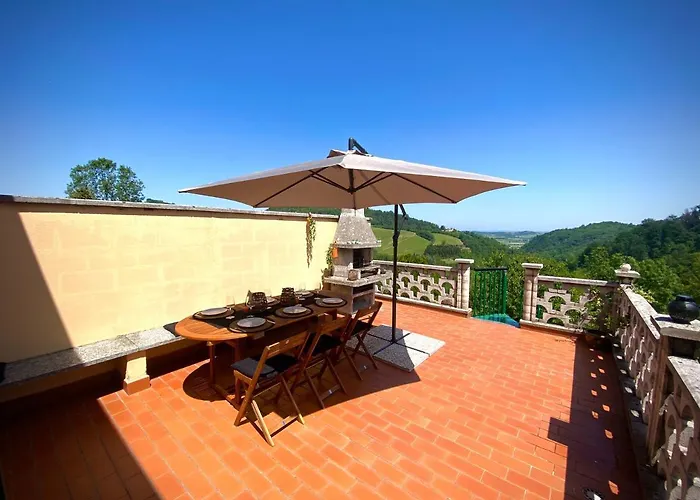 Casa Indipendente Con Terrazza, Monferrato 度假居 Serralunga di Crea