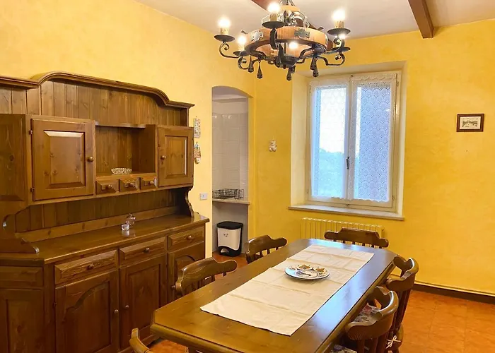 Casa Indipendente Con Terrazza, Monferrato Prázdninový dům Serralunga di Crea